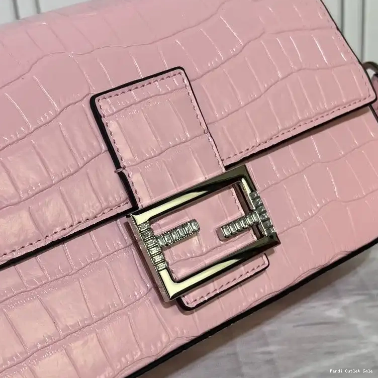 Affordable Bag Pink Tiffany Baguette In Crocodile Leather Medium Fendi 0609